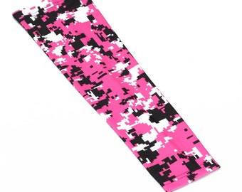 Breast cancer awareness pink camo compression arm sleeve for baseball football running Davon House on Green Bay Packers vs Miami Dolphins