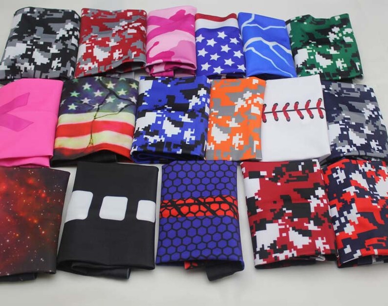 Pair Red Black Digital Camo Arm Sleeves – For Football, Baseball, Basketball, Gamer – Unbranded