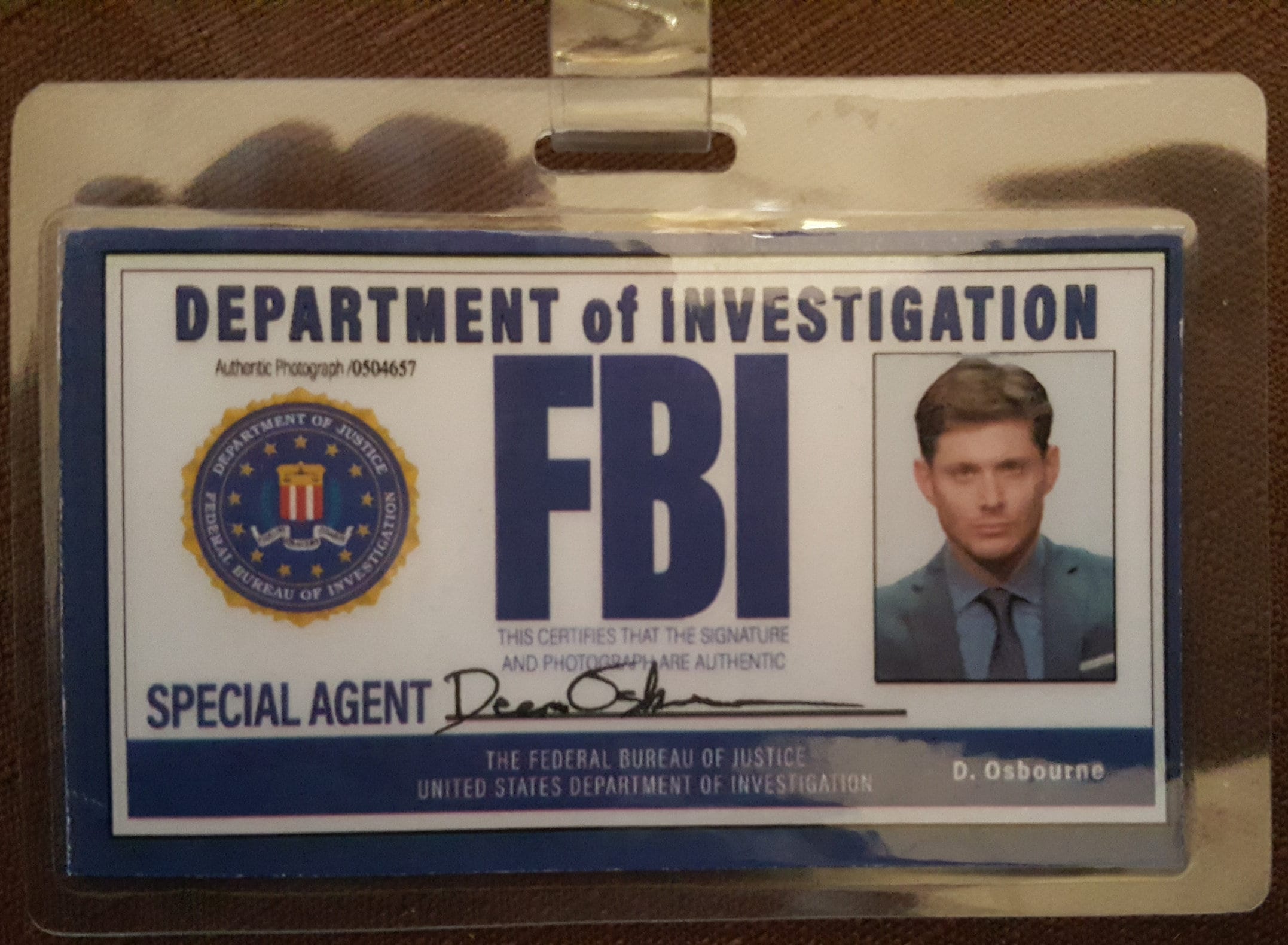 Insignia Del FBI Para Dean Winchester De Supernatural Etsy insignia-del-fbi-para-dean-winchester-de-supernatural-etsy