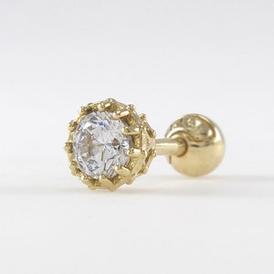 Pendiente de oro macizo de 14 quilates de 3,5 mm con circonita cúbica para cartílago, trago, hélix, caracola y lóbulo, piercing minimalista y geométrico.