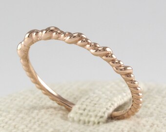 14K Solid Gold Twisted Ring, 14K Gold Stacking Ring, 14K Gold Thin Ring, 14K Gold Twist Ring, 14K Gold Stackable Ring, Minimalist Ring