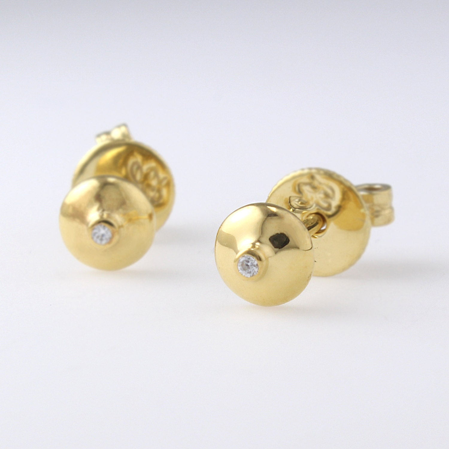 14K Solid Gold Dot Diamond Stud Earrings 14K Circle Studs | Etsy