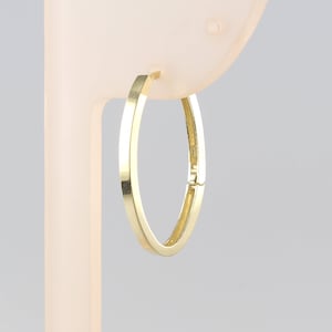 14K Solid Gold Large Oval Huggie Hinged Hoop Earring, Huggie Hoop, Gold Huggie, Oval Gold Hoop, ME836L