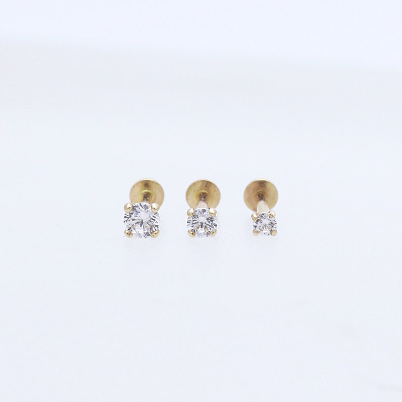 14K 2,5 mm Solid Gold CZ Labret, Innengewinde, Tragus, Knorpel, Helix, Conch, Lobe, Piercing Ohrring, Minimalist Ohrring Bild 9