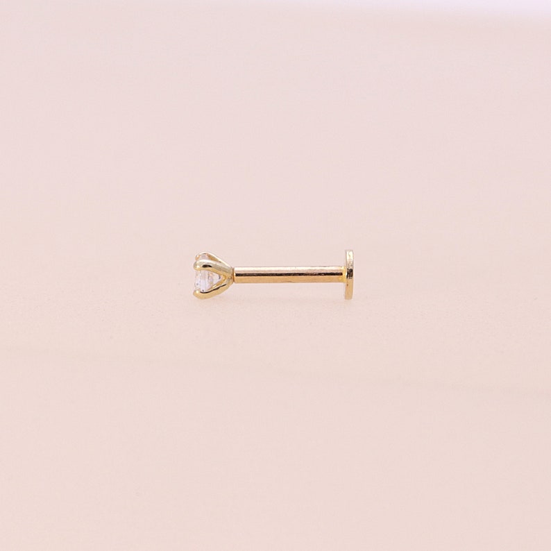 14K 2,5 mm Solid Gold CZ Labret, Innengewinde, Tragus, Knorpel, Helix, Conch, Lobe, Piercing Ohrring, Minimalist Ohrring Bild 5