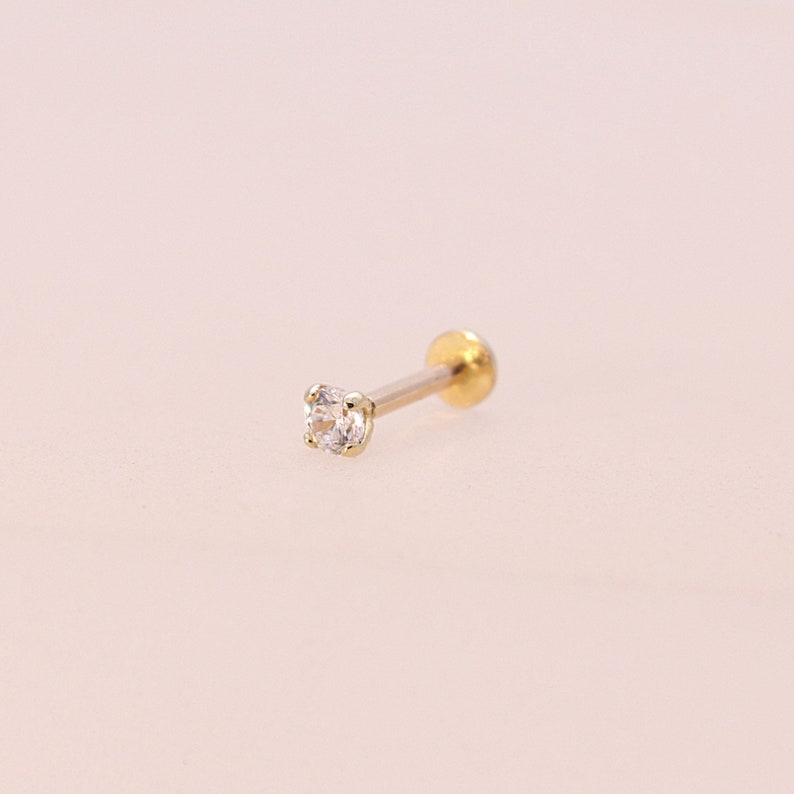 14K 2,5 mm Solid Gold CZ Labret, Innengewinde, Tragus, Knorpel, Helix, Conch, Lobe, Piercing Ohrring, Minimalist Ohrring Bild 3