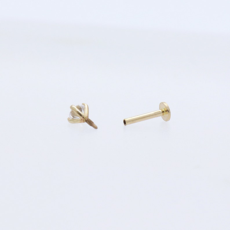 14K 2,5 mm Solid Gold CZ Labret, Innengewinde, Tragus, Knorpel, Helix, Conch, Lobe, Piercing Ohrring, Minimalist Ohrring Bild 7