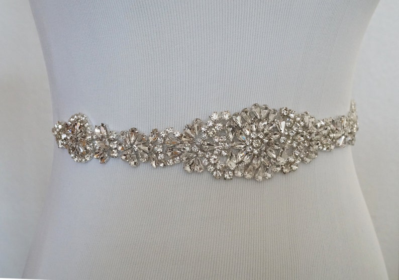 how to choose a bridal belt