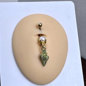 グリーンコンクシェルのへそピアス – 標準サイズとプラスサイズ