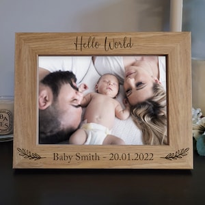 Moldura para fotos de bebê Olá Mundo - Moldura para fotos personalizada - Moldura para fotos de berçário - Presente para recém-nascido - Recém-chegado - Lembrança de bebê - Presente para recém-nascido