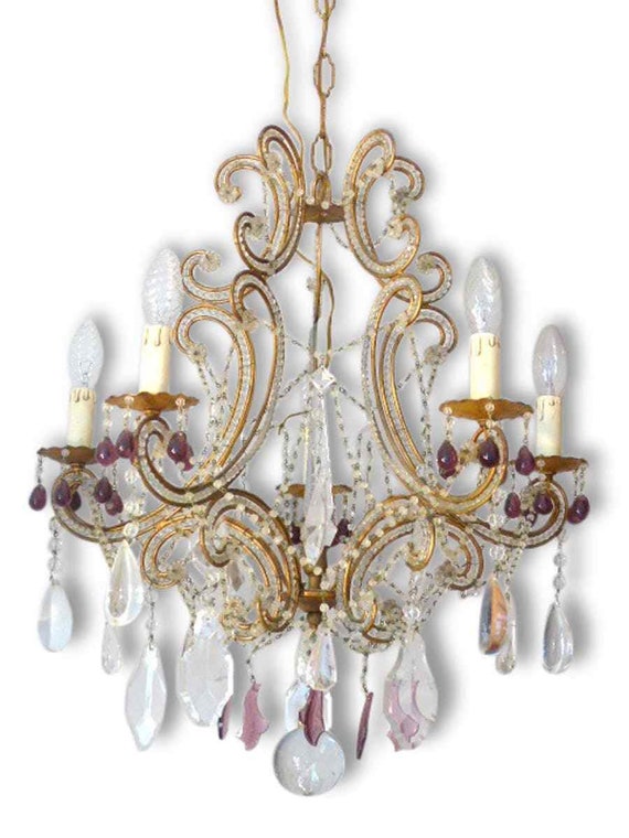 Pink Crystal Beaded Chandelier with Murano Glass Drops, 1940s Pink Crystal Beaded Chandelier with Murano Glass Drops, 1940s