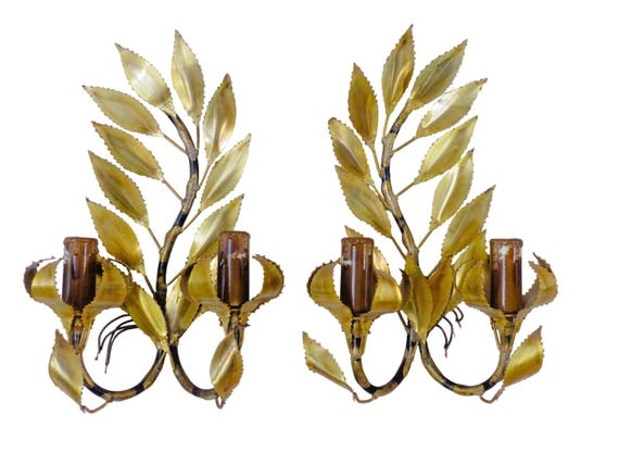 Pair Maison Florart Laurel Leaf Wall Sconces Gilt Brass 1970s Hollywood Regency Lighting