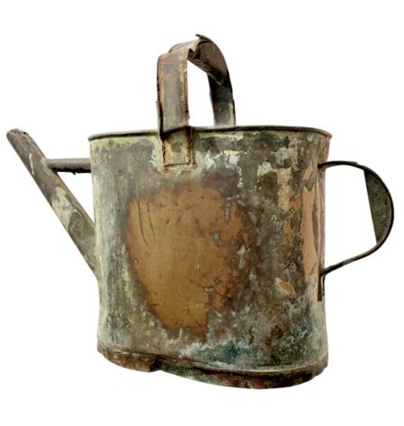 20th century French watering can with green patina / antique zinc garden watering can