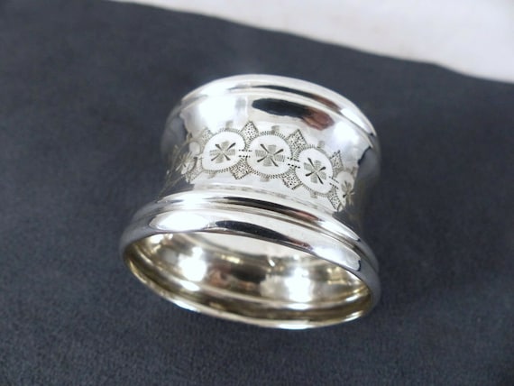 Antique French sterling silver napkin ring with guilloche cartouche style, 19th century