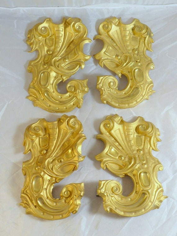 Series 4 19th century ornaments in gilded brass - large set of 4 19th century ornaments / 18x11 cm
