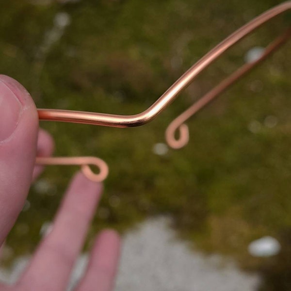 Angled Bright Copper Neck Cuff // Dark Mori Copper Necklace // Minimal Bright Copper Neck Cuff // 10g Copper Angled Neck Cuff