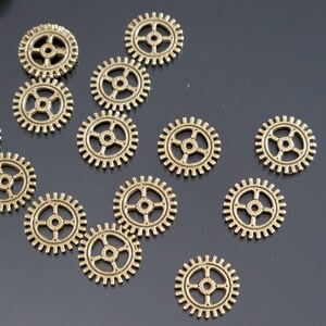 Bulk 50 Small Metal Antique Bronze Steampunk Cogs and Gears Charm Pendant 12mm TSC84
