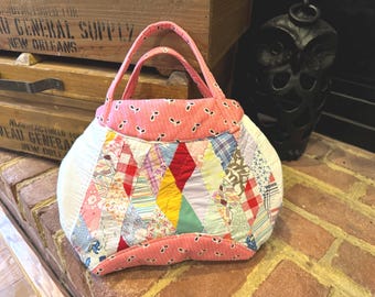 VINTAGE QUILT Hand Bag | Diamonds, Pink + White