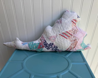 Virginia State Pillow: Vintage Quilt, Farmhouse Decor