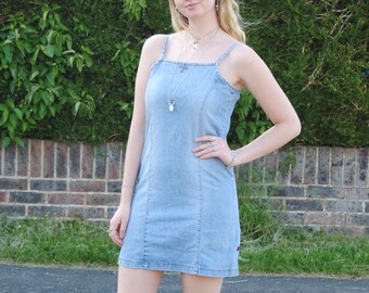 90s/Y2K Vintage Light Wash Denim Mini Dress/Pinafore