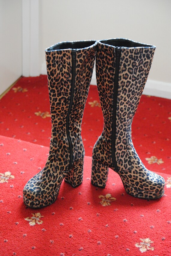 90s Vintage Faux Fur Leopard Print Knee High Platf
