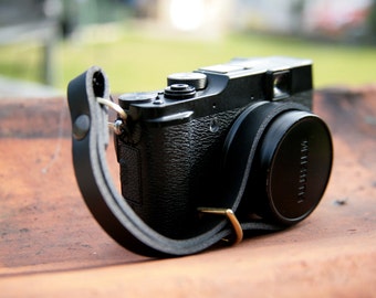 Handmade leather camera strap