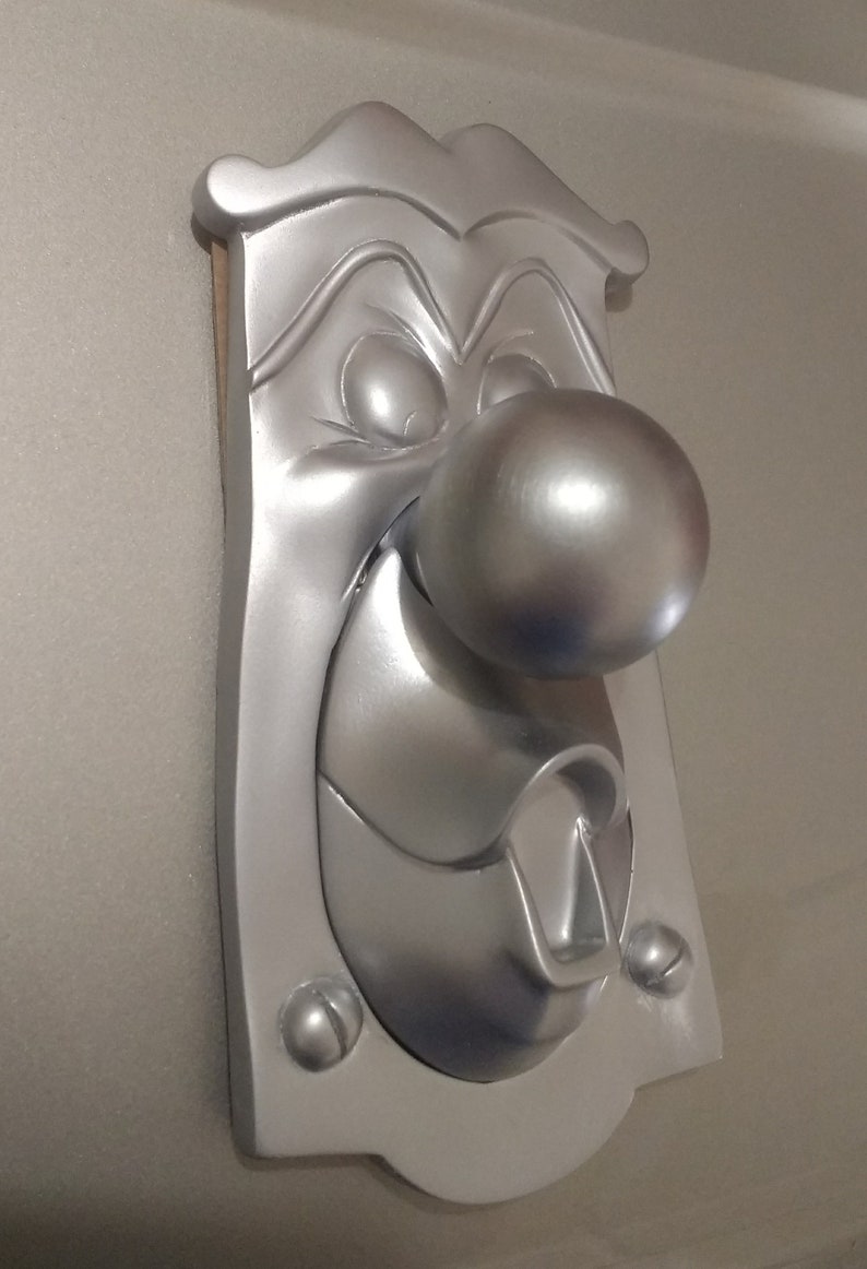 La poignée de porte inspirée d'ALICE au PAYS DES MERVEILLES version argentée fonctionne vraiment Sculpture originale et par moi, signée image 2