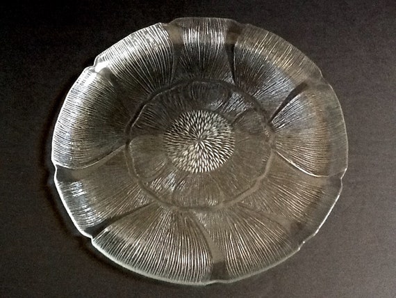 Vintage Arcoroc Fleur Pressed Glass Plate 13 Glass Etsy Vintage Arcoroc Fleur Pressed Glass Plate 13 Glass Etsy