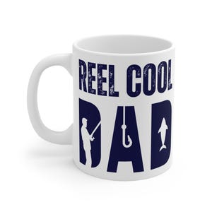 Reel Coole Dad Tasse | Lustiges Fischen Papa Geschenk | 11 Unzen Keramik Kaffeetasse | Vatertagsgeschenk für Fischer | Outdoorsman Becher mit Fisch-Grafik