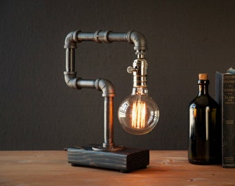 Table lamp-Desk lamp-Edison Steampunk lamp-Rustic home decor-Gift for men-Farmhouse decor-Home decor-Desk accessories-Industrial lighting