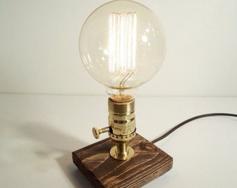 Table lamp-Desk lamp-Edison Steampunk lamp-Rustic home decor-Gift for men-Farmhouse decor-Home decor-Desk accessories-Industrial lighting