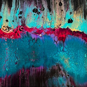 Könnte beinhalten: Abstraktes Gemälde mit einem lebendigen Farbschema in Blau, Türkis, Lila und Rot. Die Farbe hat eine fließende, flüssige Textur, die ein einzigartiges und dynamisches Design erzeugt.