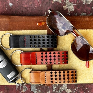 Vintage Racing Inspired | Customizable Leather Keychain | Luxury  & Muscle Car Owner | Mens Gift | Porsche | BMW | Mercedes | Enthusiast