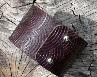 Leather Cuff | Bracelet | Japanese Wave Form | Engraved | Dark Brown | Minimalist | Modern | Mens | Gift | Bracer | Punk |