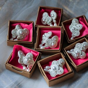 Romantic Bridal Soutache Earrings , Ellegant Wedding Pearl Earrings, Handmade bridal earrings, IVORY image 4