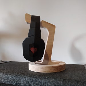 kalibri Support pour Casque Audio - Porte-Casque Universel - Socle pour  Gaming Headset - Stand Design en Bois de Noyer : : High-Tech