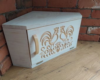 Corner Farmhouse Breadbox met een volkspatroon, Corner breadbox, Kitchen corner, Wood Bread Box