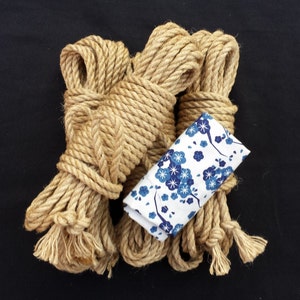 Starter shibari rope bondage kit