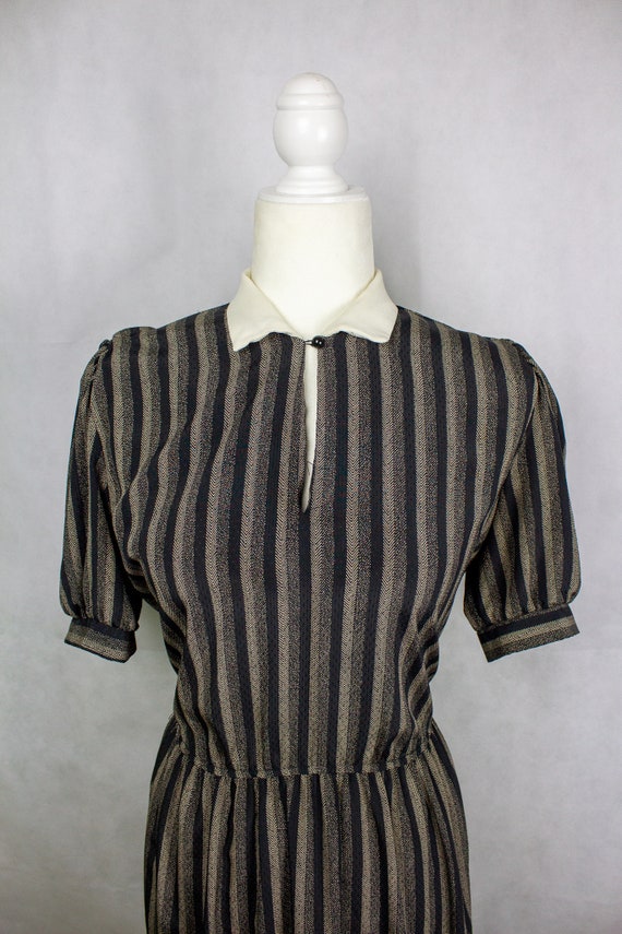 Vintage 1970s Taurus II Gray and Black Striped Co… - image 4