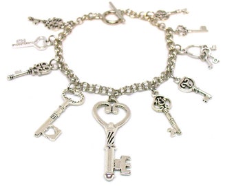 Skeleton Keys Bracelet, Skeleton Key Charm, Realtor Jewelry, Key Lover Bracelet, Silver Key Charm Collection, Antique Key Bracelet, Old Keys