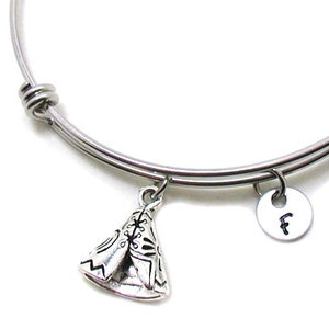 Brazalete TeePee, encanto TeePee, pulsera TeePee de plata, brazalete expandible, joyería de boda, regalo de pulsera de mi tribu, regalo de dama de honor, encanto Tipi
