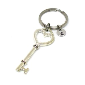 Skeleton Key Key Chain, Silver Key Charm, Key Chain Gift, Skeleton Key Charm, Skeleton Key, Skeleton Key Ring Gift, Skeleton Charm Key Ring