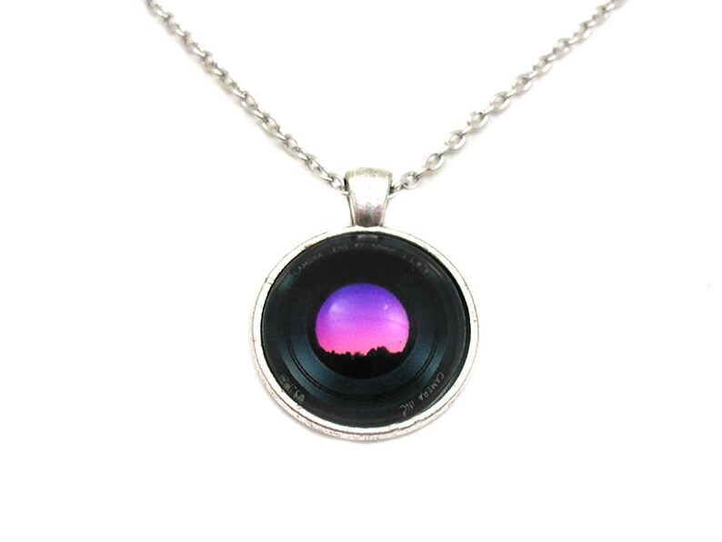 Family Decor Camera Lens Photo Pendant Necklace Cabochon Glass Vintage Bronze Chain Necklace Jewelry Handmade Family Decor Camera Lens Photo Pendant Necklace Cabochon Glass Vintage Bronze Chain Necklace Jewelry Handmade