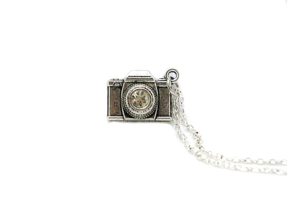 Collar de amuleto de cámara Collar de cámara de oro Colgante de cámara  Regalo para fotógrafo Collar de fotógrafo Joyas de cámara Oro de 14k -   España