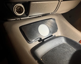Sequioa/Tundra Phone charger Holder -Toyota Sequioa 1st gen 2001-2007 , Tundra 1st gen 2000-2006 wireless phone charger