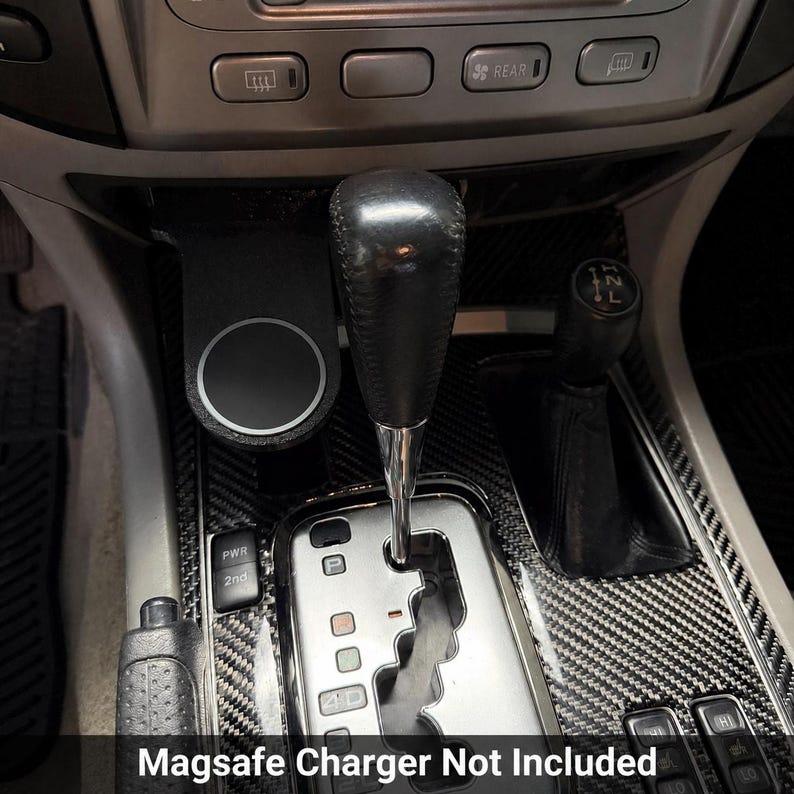 LAND CRUSIER 100 (1998–2007) Phone Holder – Ashtray Slot Mount, Hidden Cable Management bild 1