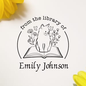 MÁS VENDIDO - De la biblioteca de, Sello personalizado personalizado - ¡Más de 40 diseños para elegir! - Sello Ex Libris, 1-5/8" Regalo perfecto