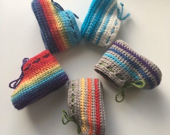 Patrón para patucos de bebé a crochet en cuatro tallas. Patrón de crochet en PDF. Patrón de zapato de bebé.