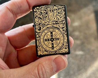Encendedor Zippo Constantine grabado personalizado / Negro mate / Regalo para él / Zippo personalizado / Zippo de colección / Encendedor Constantine de 4 lados