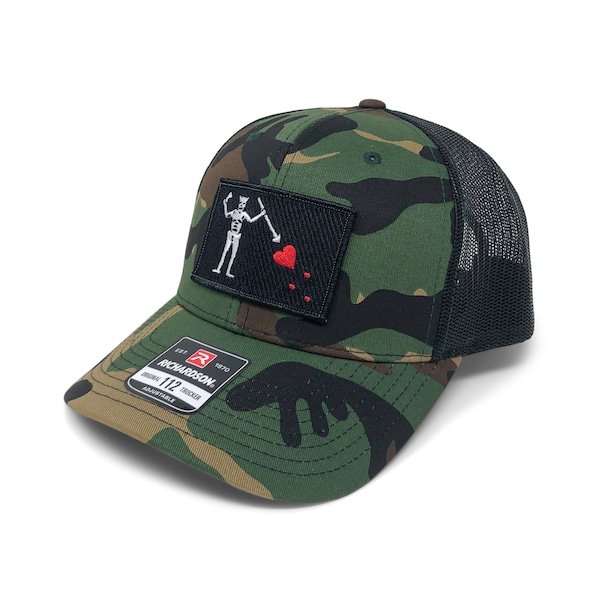 Blackbeards Flag Richardson 112 Camo Ballcap